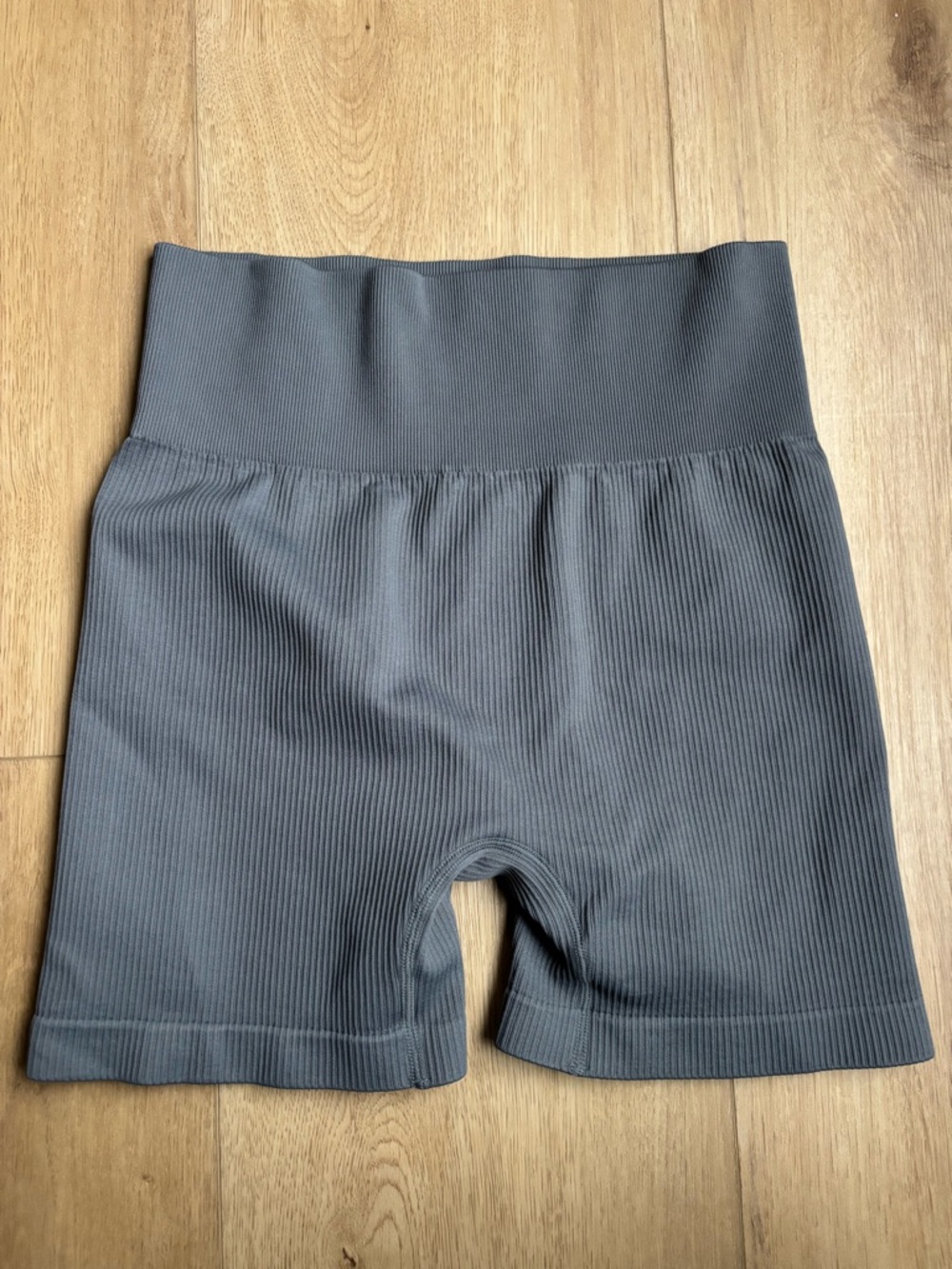 OQQ Gray Ribbed High-Waist Women's Shorts Size Large